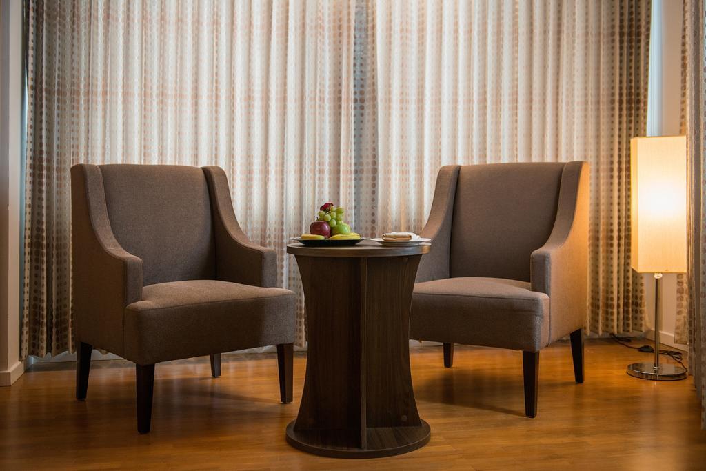 Wyne Hotel Rangún Exteriér fotografie